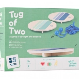 Preťahovanie na balančnej doske – drevená hra pre 2 hráčov