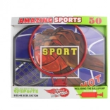 Veľký basketbalový kôš s loptou a pumpičkou