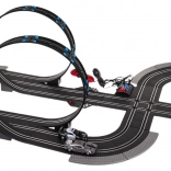 Závodná dráha s autíčkami a kockami