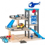 Drevené viacposchodové parkovisko s pristávacou plochou pre helikoptéru