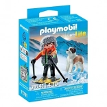Playmobil My Life lyžiar so psom bernardínom