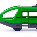 Zelený vlak s koľajami a strojvodcom na batérie