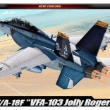 Plastikový model lietadla F/A‑18F USN VF‑103 JOLLY ROGERS 1:72