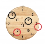 Hádzanie krúžkov na drevený terč – rodinná zručnostná hra