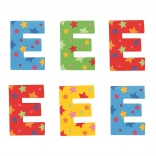 Drevené písmeno E s hviezdičkami