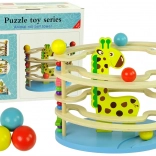 Drevená šmýkačka s korálkami a motívom žirafy