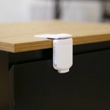 Biely bezpečnostný zámok na skrinky a zásuvky