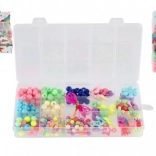 Súprava farebných plastových korálikov so šnúrkou v praktickom organizéri