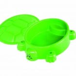 Pieskovisko korytnačka so svetlozeleným vekom