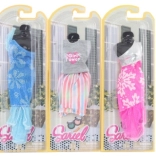 Šatičky pre bábiku z kolekcie SARIEL – mix farieb, 1 ks