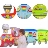 Drevená nástenná manipulačná tabuľa v tvare vlaku VIGA